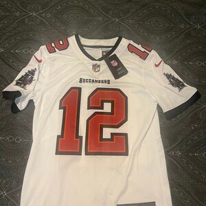Buccaneers Men's White and Red Jersey